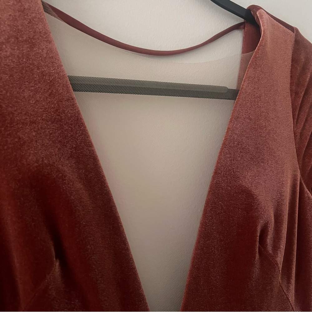 Jenny Yoo Malia Velvet Dress | English Rose | Size 4 | Front Slit - Picture 5 of 12